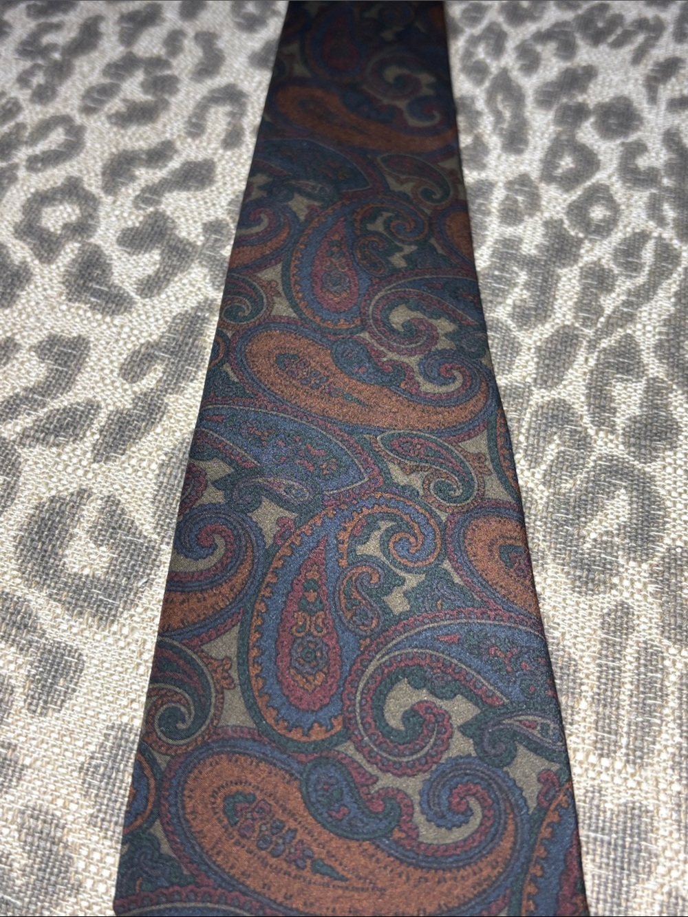 Anthony Mouley tie dark colored muted paisley thin modern stylish neck tie - Picture 8 of 10